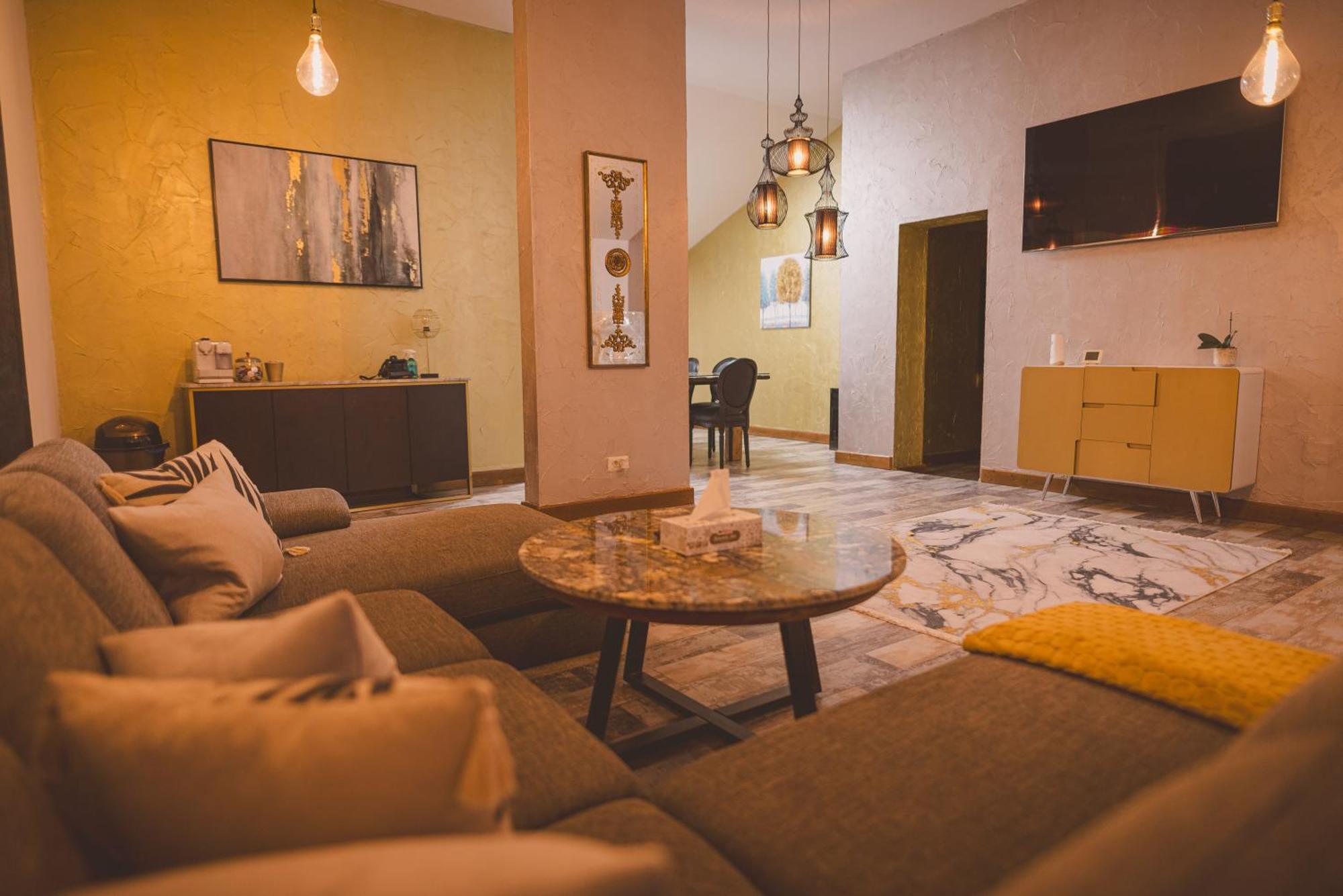 Madison Lake Villa บาโลเตชติ ภายนอก รูปภาพ