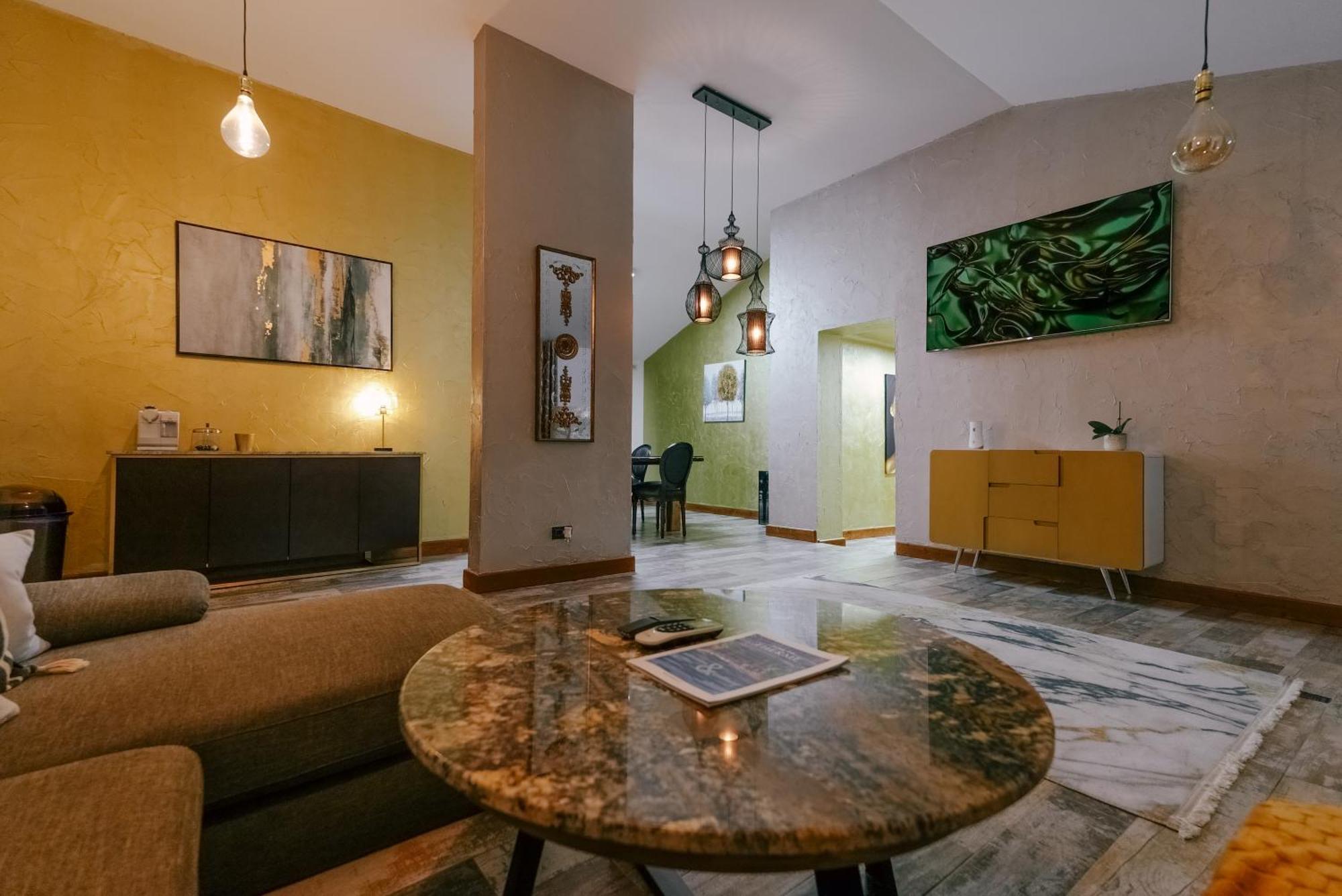Madison Lake Villa บาโลเตชติ ภายนอก รูปภาพ